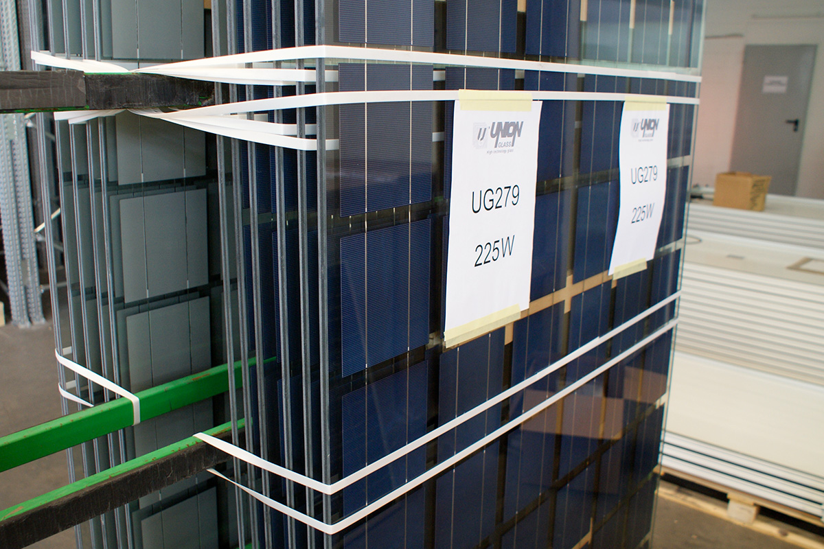 Produzione moduli fotovoltaici Vetro-vetro Unionglass