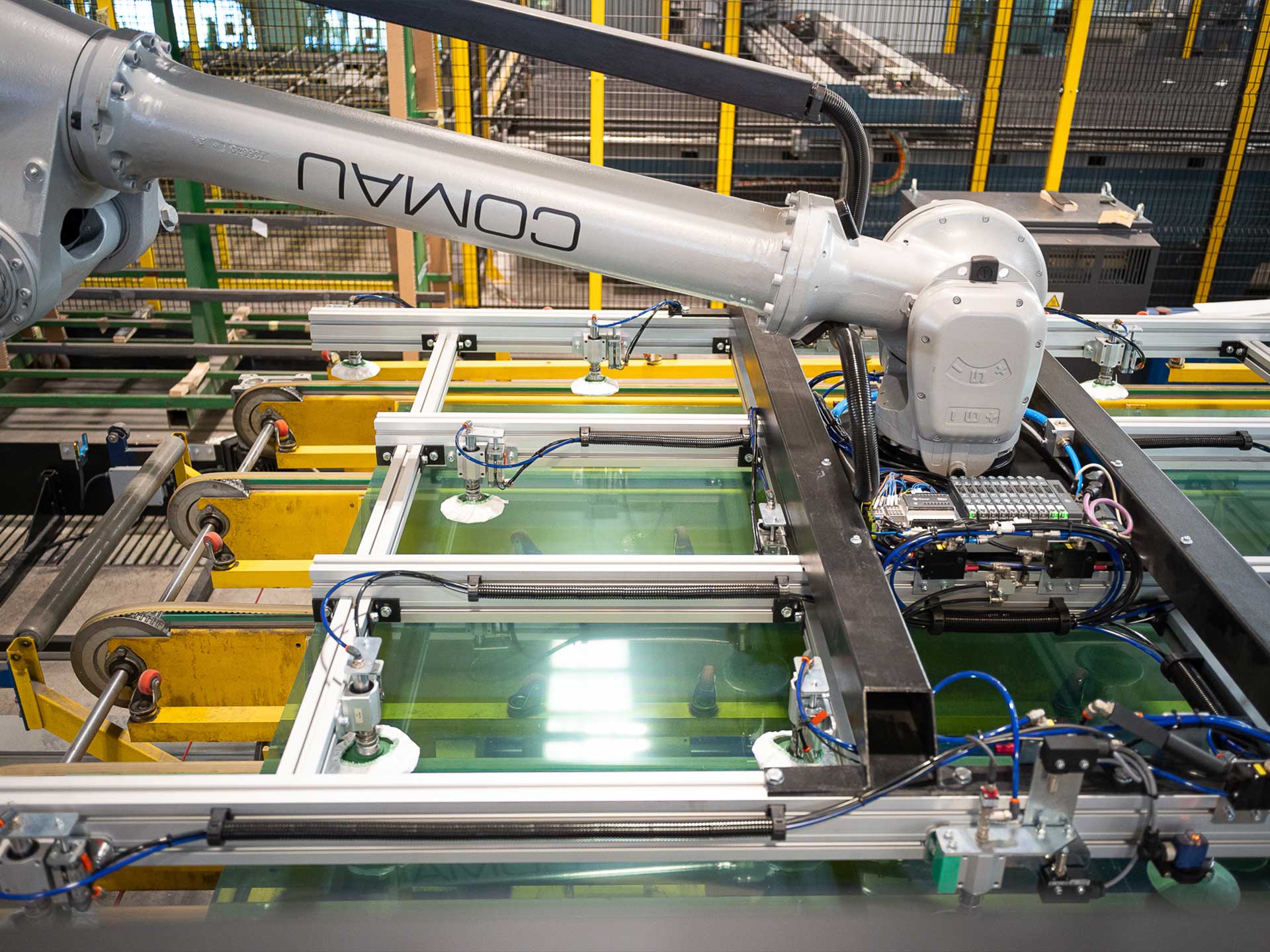 Dettaglio molatura Vetro