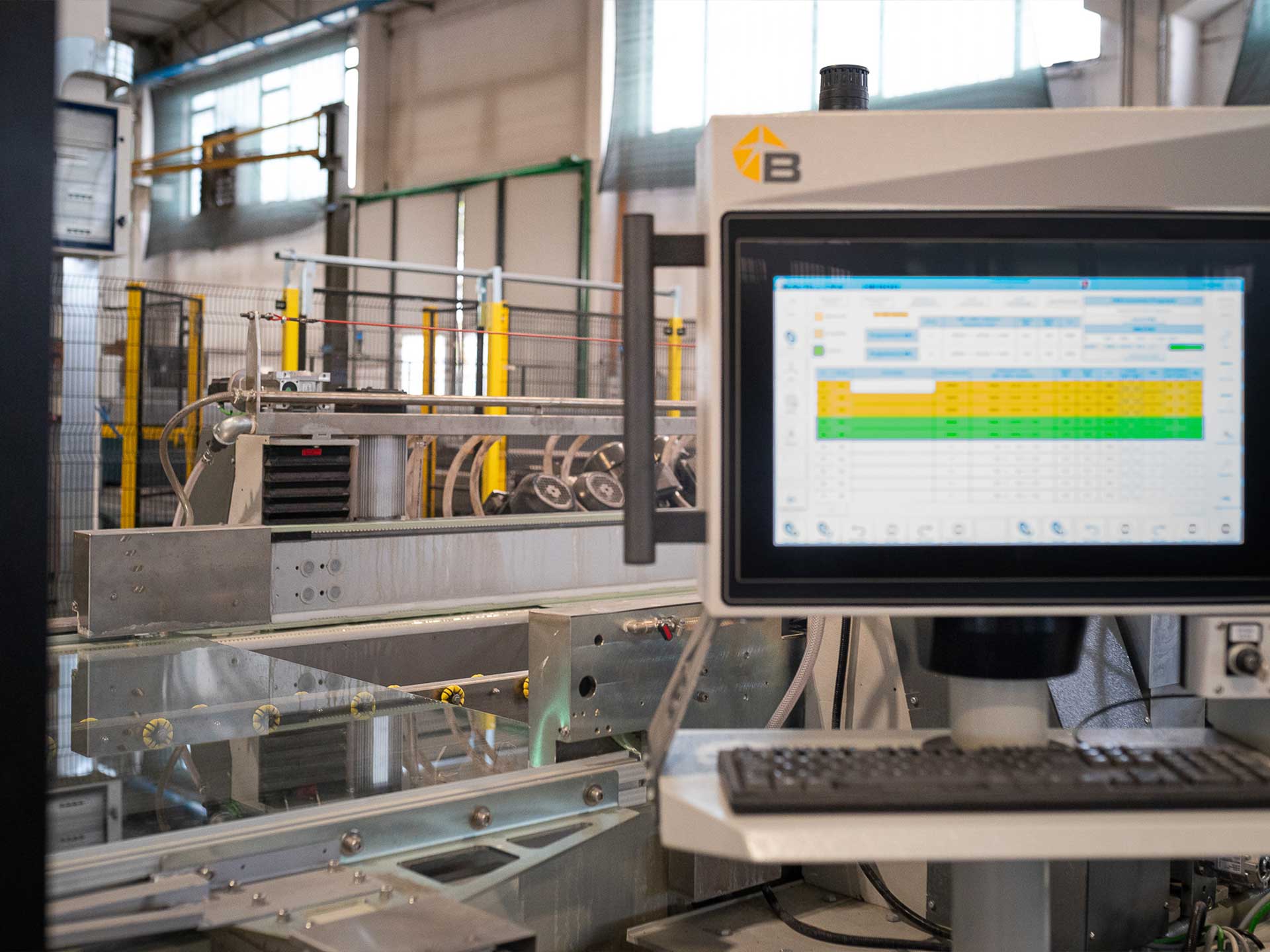 Dettaglio molatura Vetro